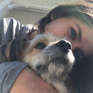 Meet your Posher, Carly